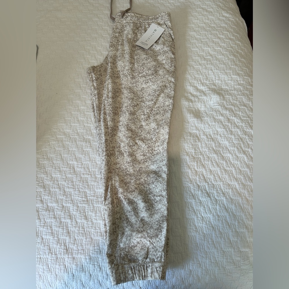 NWT Athleta Farallon Jogger